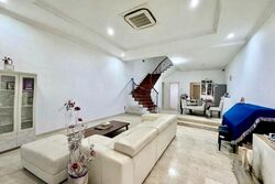 Eastwood Park (D16), Terrace #522836701
